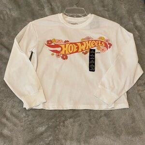 Hot Wheels NEW Est. 1968 Girls Long
Sleeve White Cropped Top Size
Large (10/12)